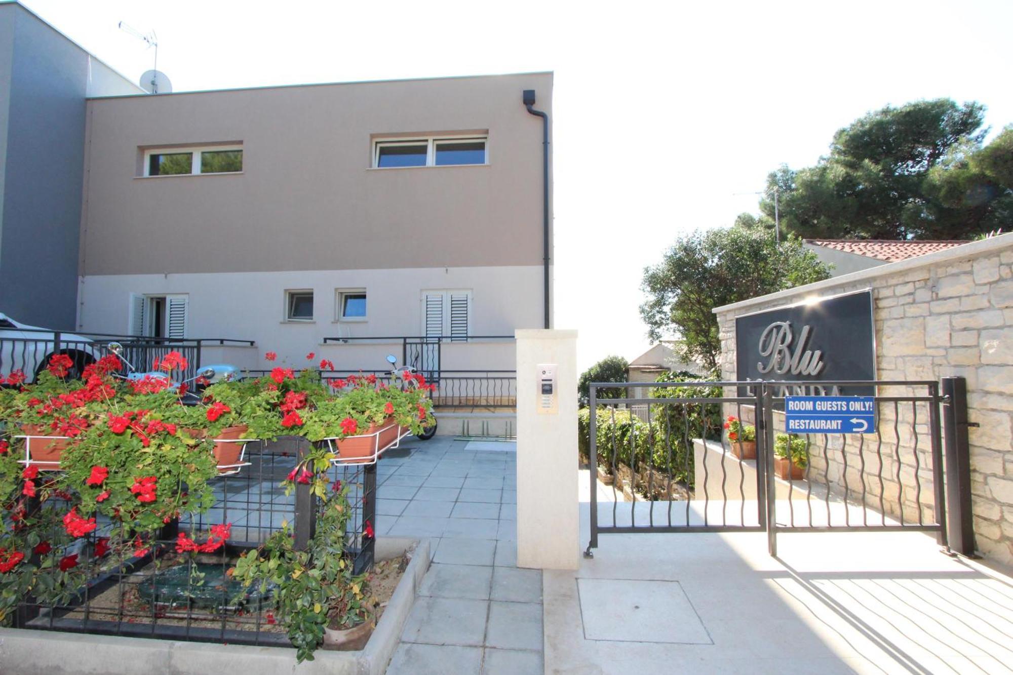 Bed & Breakfast Blu Locanda Ровинь Экстерьер фото