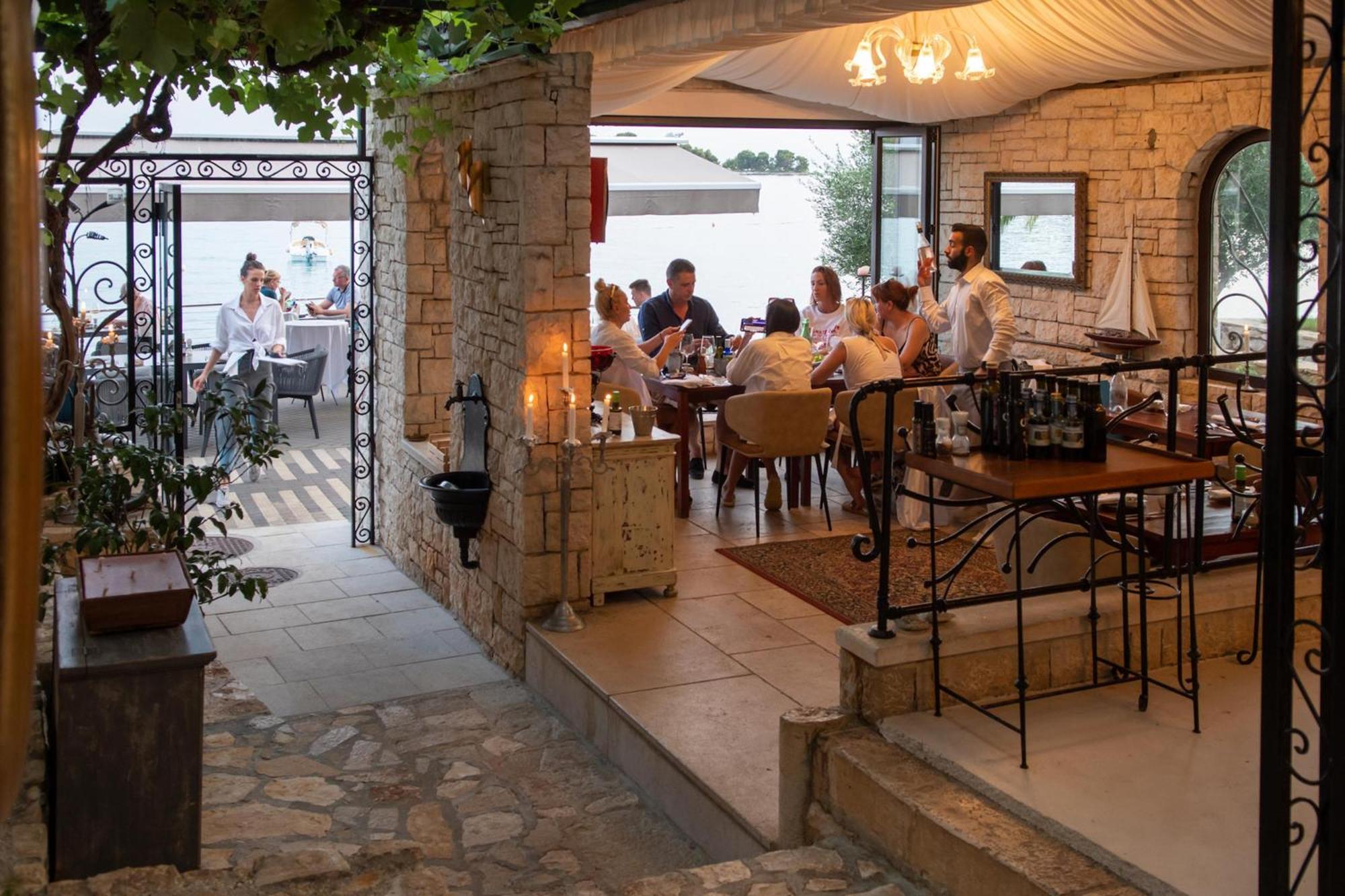 Bed & Breakfast Blu Locanda Ровинь Экстерьер фото
